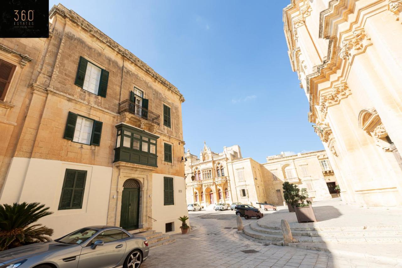 Apartamento Palazzo 16Th Century Mdina, Opposite St Paul'S Cathedral By 360 Estates Exterior foto