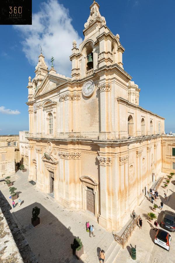 Apartamento Palazzo 16Th Century Mdina, Opposite St Paul'S Cathedral By 360 Estates Exterior foto