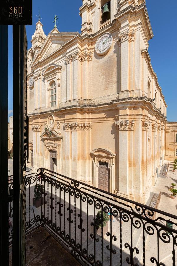 Apartamento Palazzo 16Th Century Mdina, Opposite St Paul'S Cathedral By 360 Estates Exterior foto