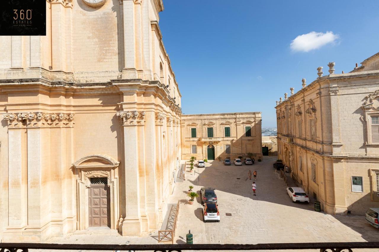 Apartamento Palazzo 16Th Century Mdina, Opposite St Paul'S Cathedral By 360 Estates Exterior foto