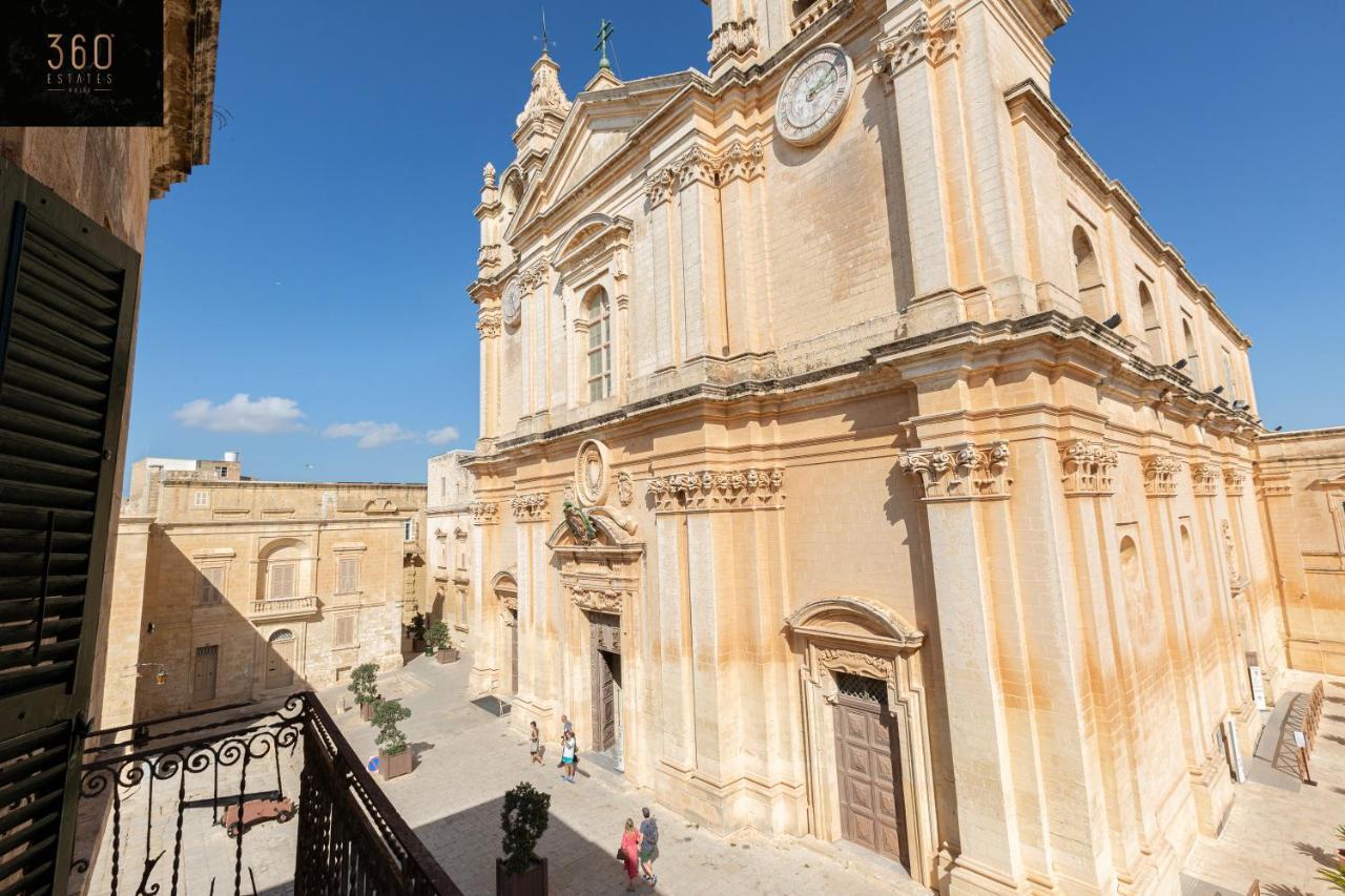 Apartamento Palazzo 16Th Century Mdina, Opposite St Paul'S Cathedral By 360 Estates Exterior foto